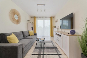 Apartment Piękna with PARKING Wrocław by Noclegi Renters, Wrocław
